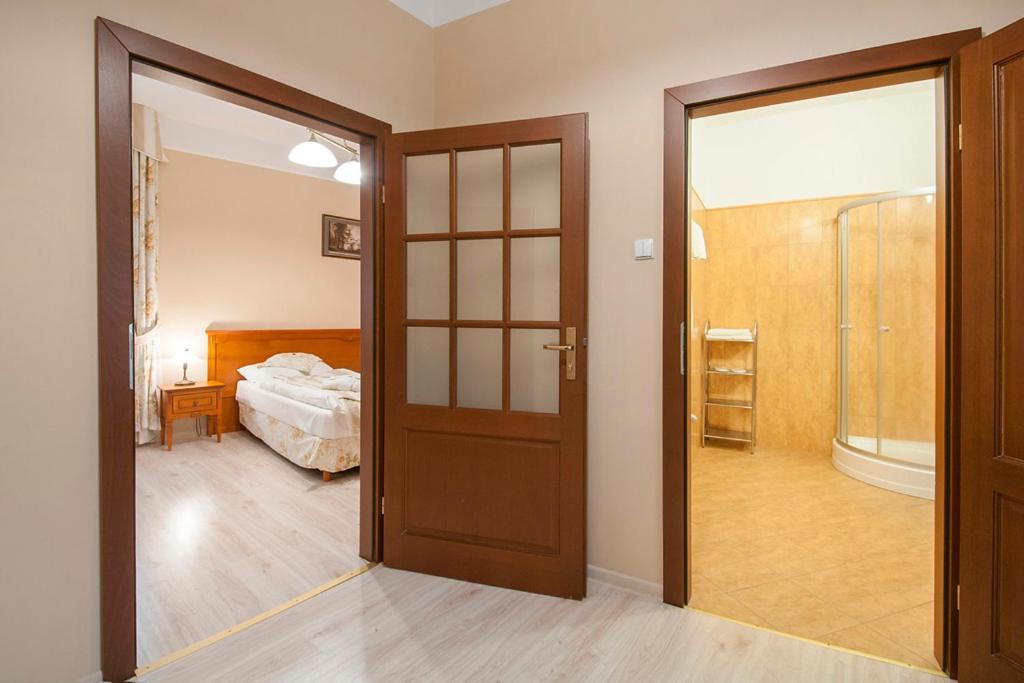 Zdroj Wojciech Aparthotel Lądek-Zdrój Exteriör bild