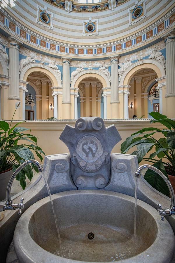 Zdroj Wojciech Aparthotel Lądek-Zdrój Exteriör bild